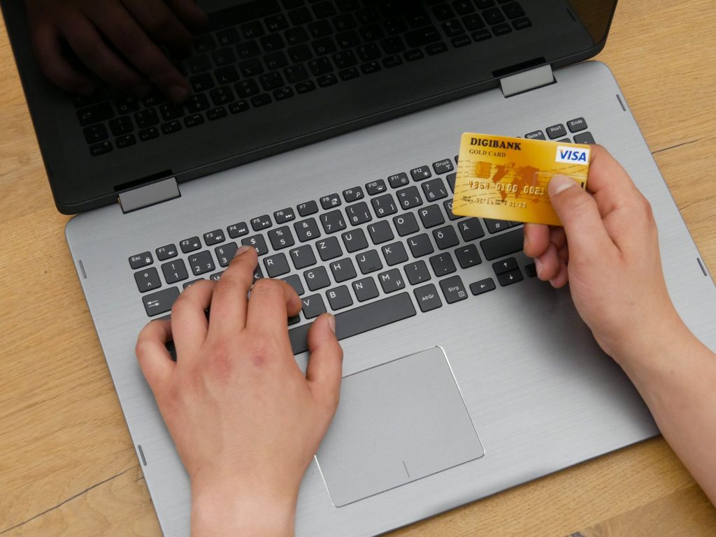 Visa, Gold Card, Laptop, Online Banking, Checking vs Savings Account, Payment