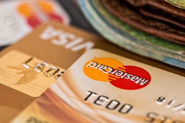 Visa Vs Mastercard: In-Depth Comparison (2020 Edition)