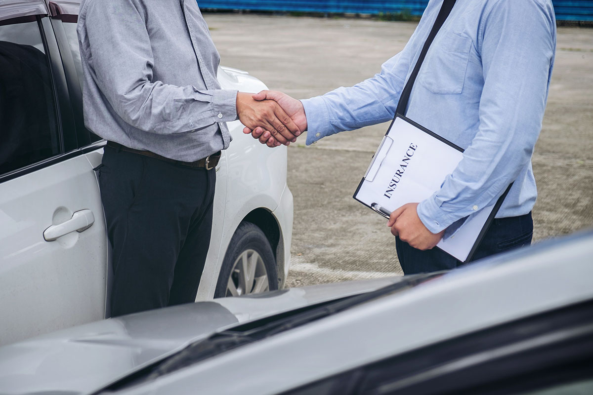 How Much Does An Auto Insurance Agent Make