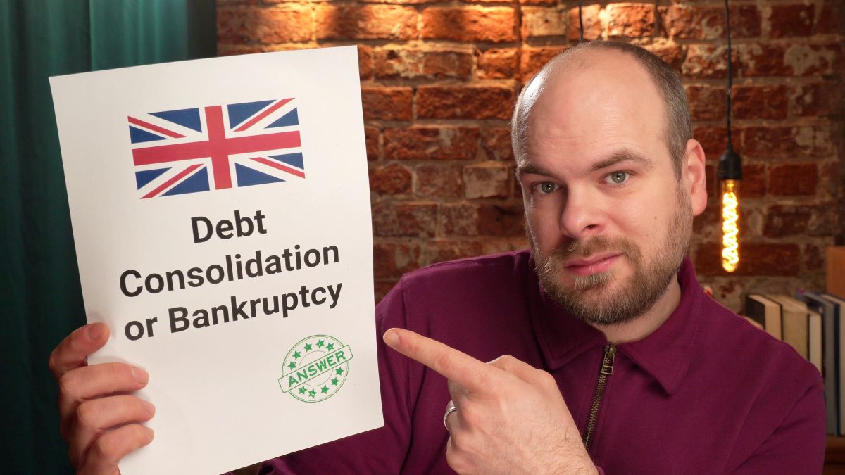 What Is Better: Debt Consolidation Or Bankruptcy?